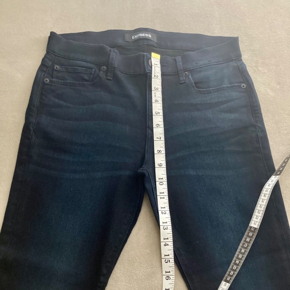 Express (NWOT) Stretch+ Supersoft Legging Mid Rise Jeans / Size 8 - Picture 5 of 8